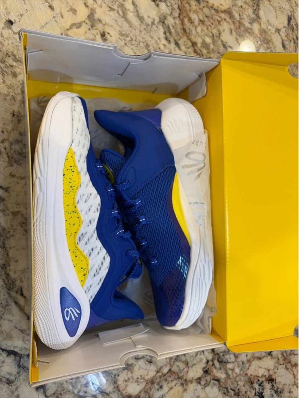Youth 5Y basketball GS Curry 11 white and blue